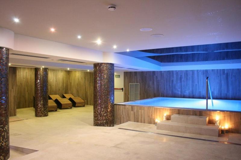 Hotel & Spa Real Villa Anayet Canfranc Exterior foto